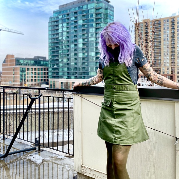 🦊 FOX & VIXEN || HANDMADE VINTAGE || 1942 Pinafore Hiking Dress | Army Green - Picture 8 of 16